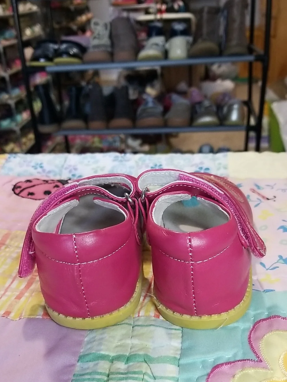 Livie & Luca Hot Pink Soft Leather Mary Jane Shoes with Bow Detail Size 10 Bows
